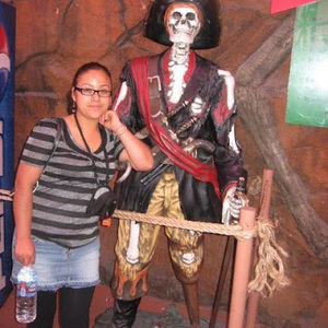 Meet your Posher, Dania